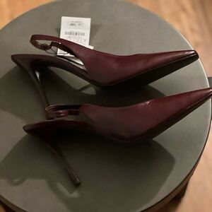 Chic Maroon Slingback Heels